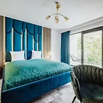 Bed and Breakfast Cristal Ούστκα