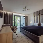 Cristal 4* Ούστκα