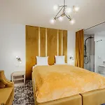 Bed and Breakfast Cristal Ούστκα