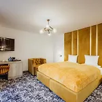 Cristal 4*