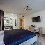 Cristal 4* Ούστκα