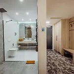 Cristal Bed and Breakfast 4*