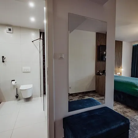 Nocleg ze śniadaniem Cristal 4*