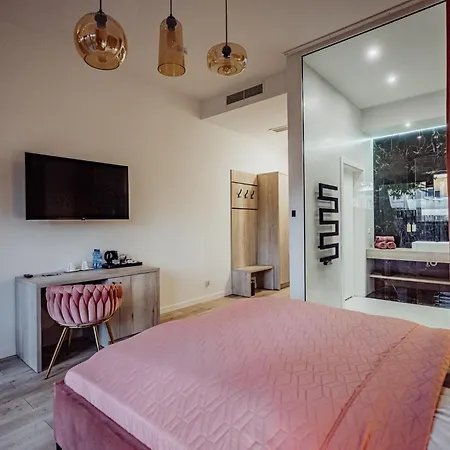 Cristal Bed & Breakfast *