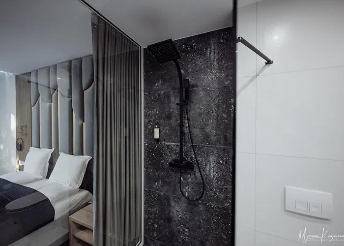 Cristal Bed & Breakfast 4*