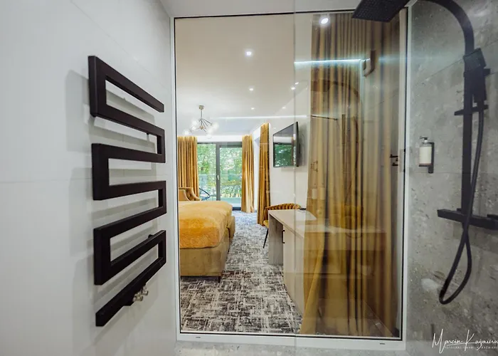 Cristal Bed & Breakfast 4*