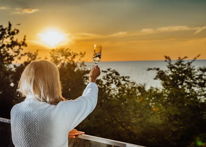 Frühstückspension Cristal 4*